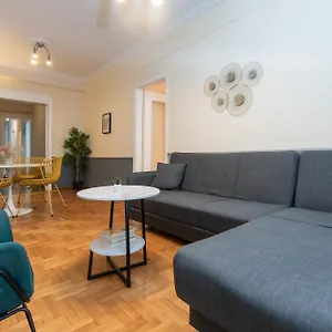 Houseloft White Tower Icon Apartament